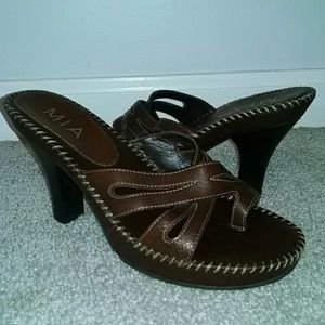 MIA Brown Leather Toe Ring Sandals, size 8.5